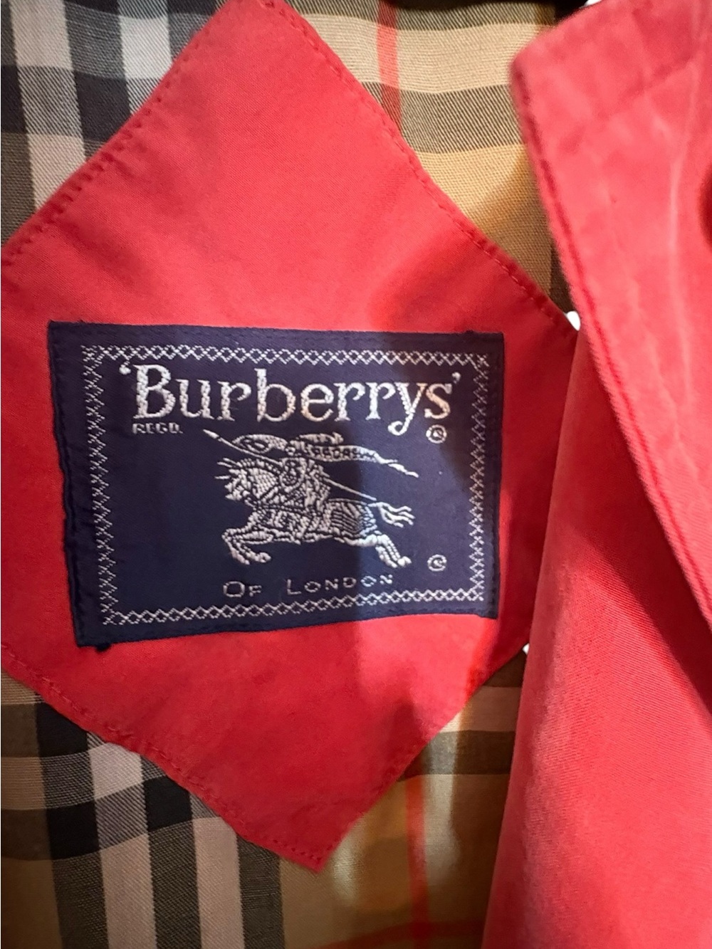 Burberry Fall Red Trench Coat with Classic Check Lining & Pockets sz XS - Picture 8 of 15